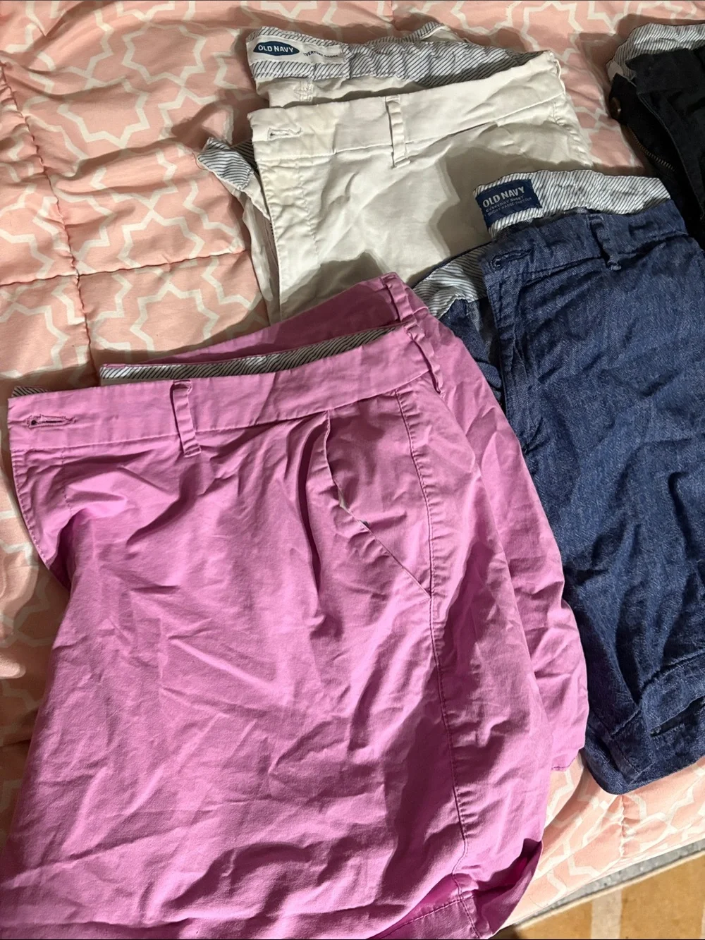 Old Navy Women's Shorts - Black, Navy, Beige, White, Pink 5 pairs of shorts